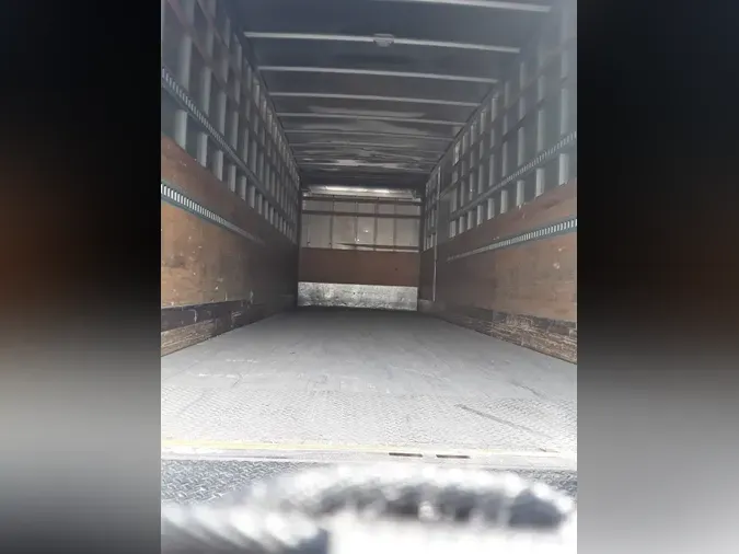 2016 FREIGHTLINER M2 106