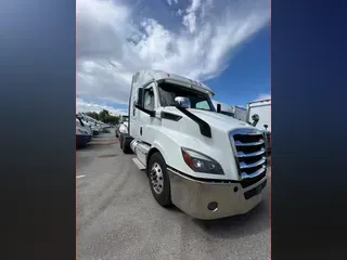 2020 FREIGHTLINER/MERCEDES NEW CASCADIA 116