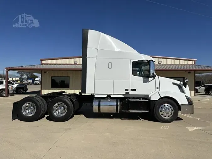 2018 VOLVO VNL64T630