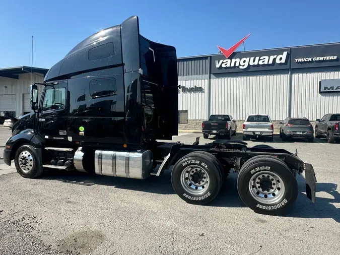 2019 Volvo VNL64T760