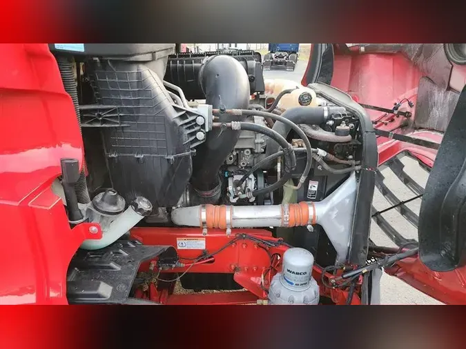 2020 FREIGHTLINER CA116