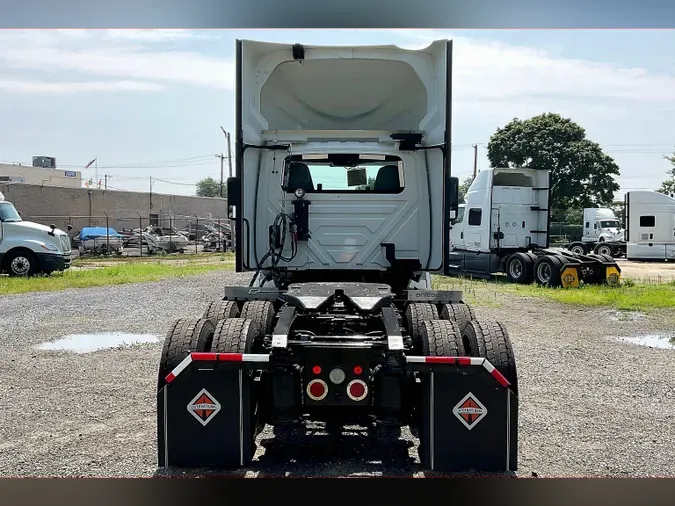 2019 INT LT625 6x4