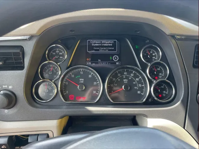 2022 Peterbilt 579