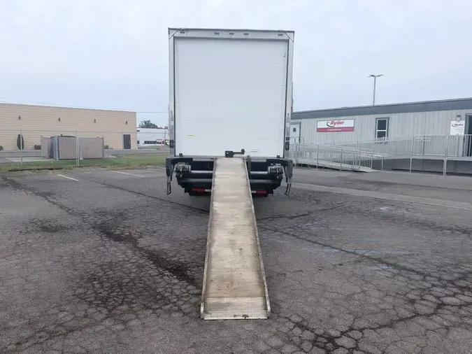 2019 FREIGHTLINER/MERCEDES M2 106