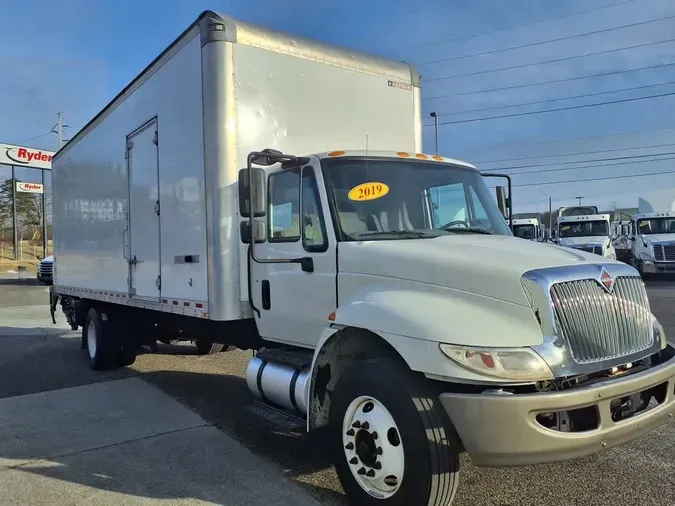 2019 NAVISTAR INTERNATIONAL 4300