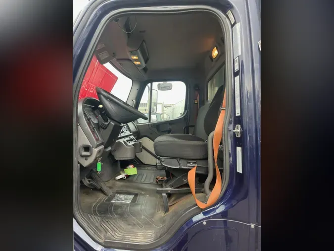 2018 FREIGHTLINER/MERCEDES M2 106