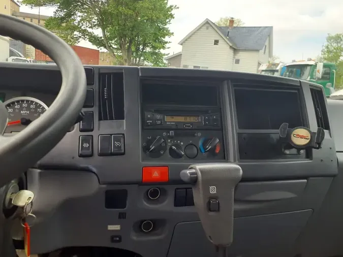 2018 ISUZU NPR HD