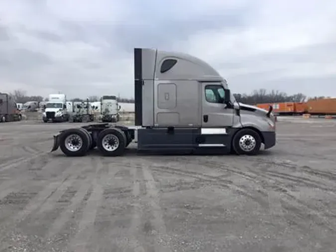 2023 Freightliner Cascadia