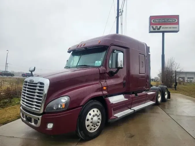 2016 Freightliner Cascadia