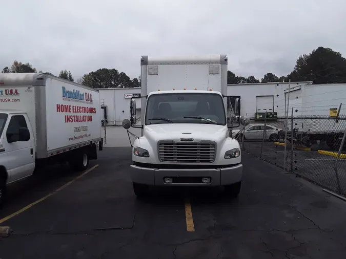 2019 FREIGHTLINER/MERCEDES M2 106