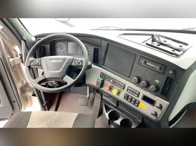 2022 Freightliner Cascadia