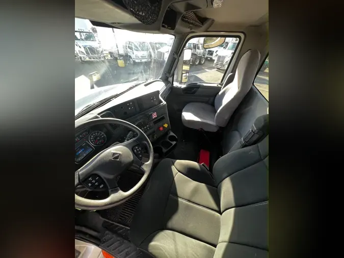 2019 NAVISTAR INTERNATIONAL LT625 DAYCAB T/A