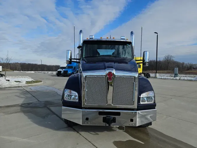 2026 Kenworth T880