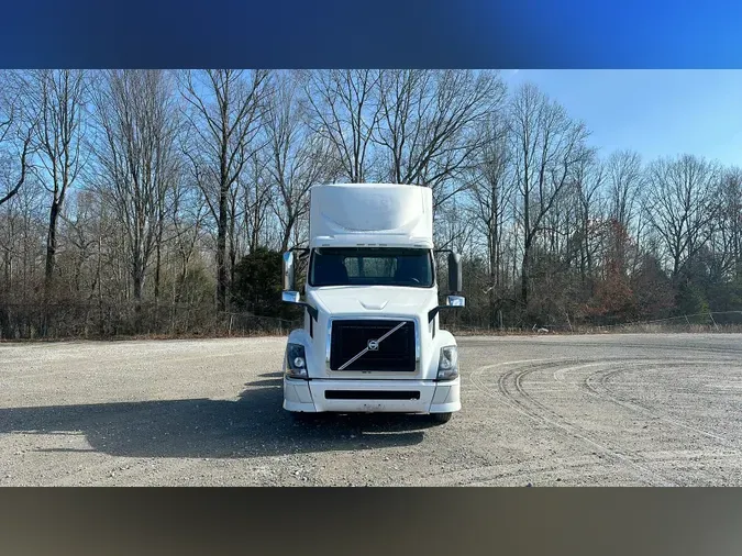 2015 Volvo VNL300