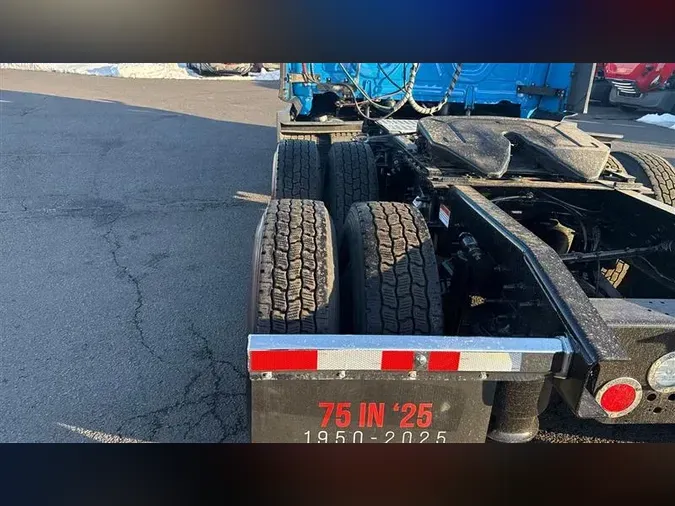 2022 FREIGHTLINER CA126