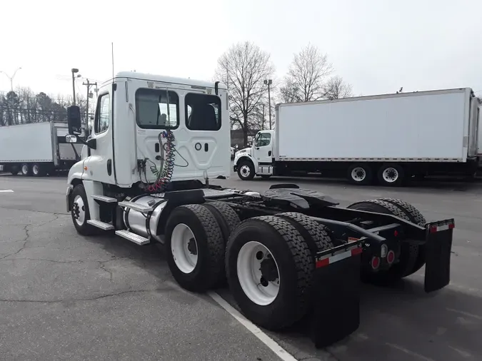 2018 FREIGHTLINER/MERCEDES CASCADIA 125