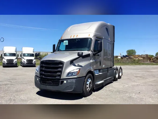 2022 Freightliner Cascadia 126