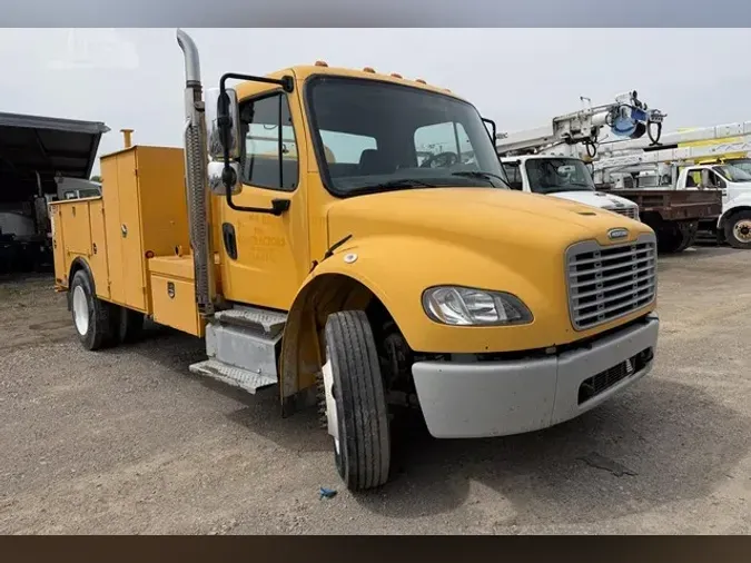 2013 FREIGHTLINER BUSINESS CLASS M2 106