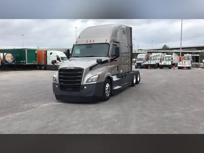 2023 Freightliner Cascadia