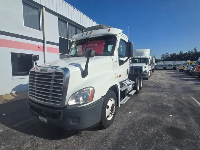 2016 FREIGHTLINER CASCADIA 125