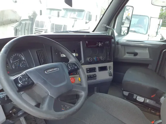 2020 FREIGHTLINER/MERCEDES NEW CASCADIA PX12664