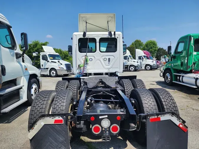 2020 FREIGHTLINER NEW CASCADIA PX12664