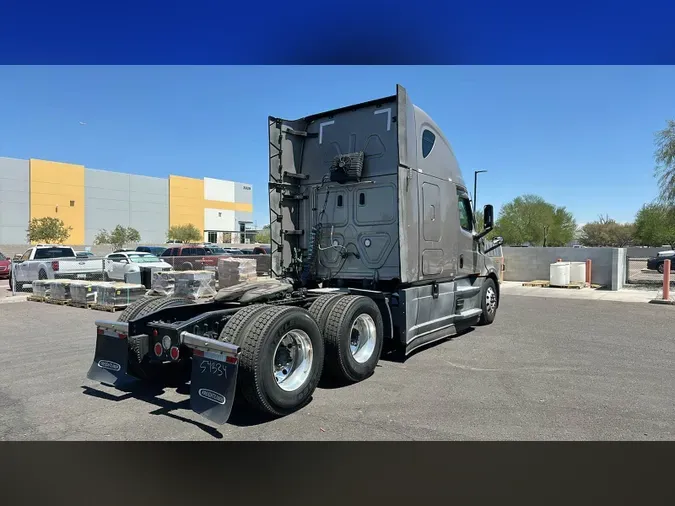 2023 Freightliner Cascadia 126e3c3e2527712978ecc8e5553249bba43