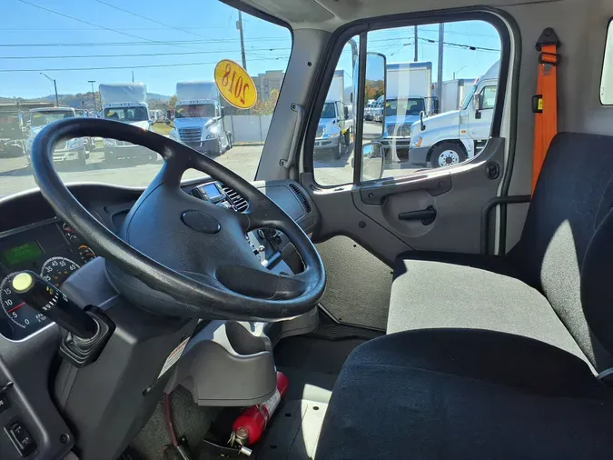 2018 FREIGHTLINER/MERCEDES M2 106