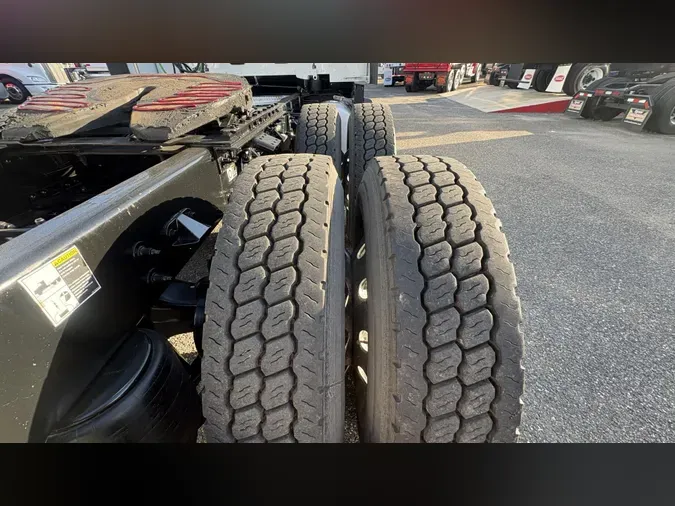 2021 Peterbilt 579e3c426d8e261deebea9db44add900a59