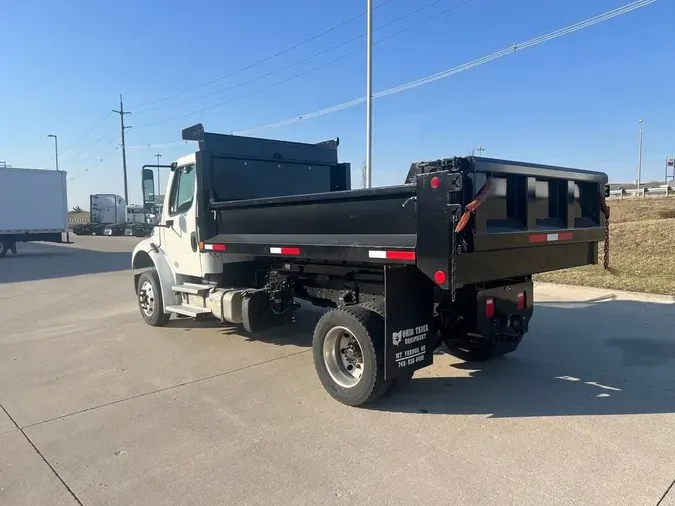 2019 Freightliner M2 106