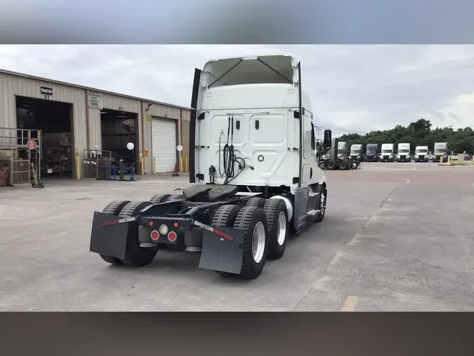 2019 Freightliner Cascadia