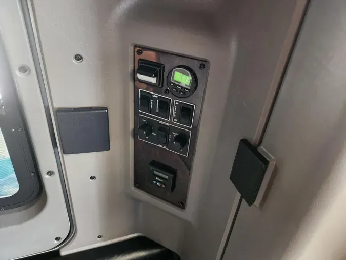 2021 Kenworth W900L