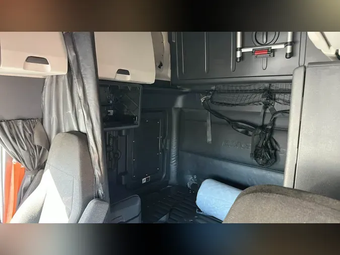 2024 Freightliner Cascadiae3cb708dc181fe0733de3201e2bf6a23