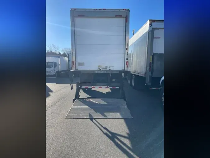 2019 FREIGHTLINER/MERCEDES M2 106