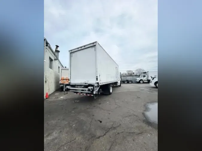 2018 FREIGHTLINER/MERCEDES M2 106