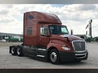 2019 International LT625 6x4