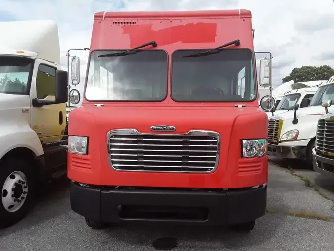2017 FRTLR CUSTOM CHASSIS CORP MT-55 WALK-IN