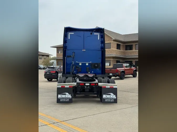 2023 PETERBILT 579