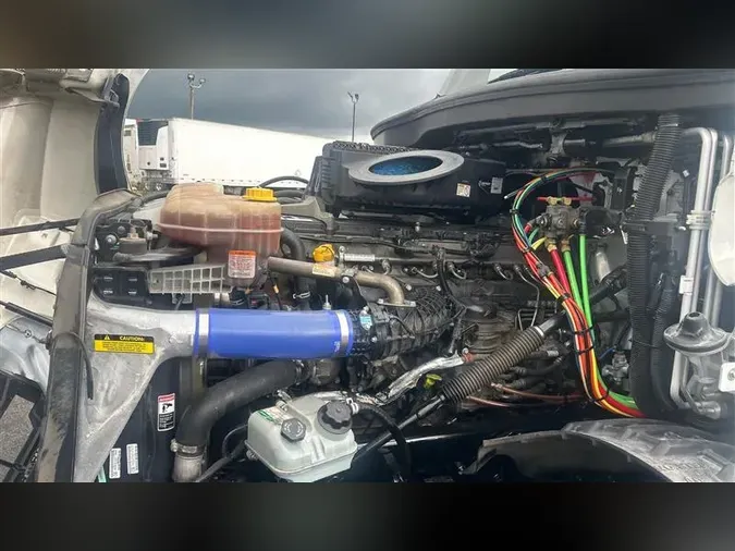 2022 FREIGHTLINER CA126