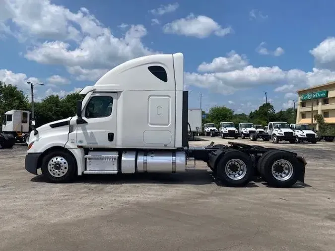 2021 Freightliner Cascadia