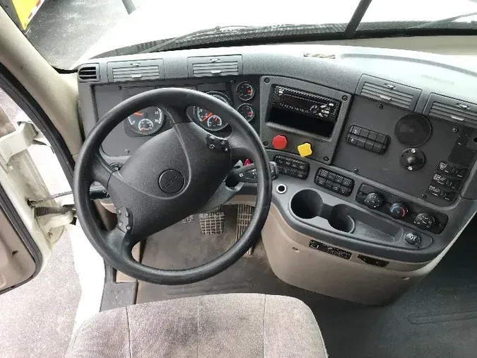 2018 Freightliner X12564ST