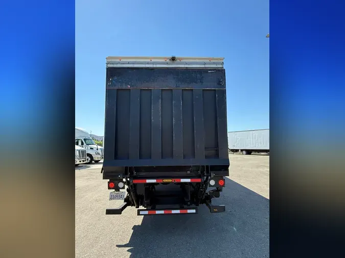 2021 FREIGHTLINER/MERCEDES M2 106e3df89021fb9b2feb64994bad9d3ff30