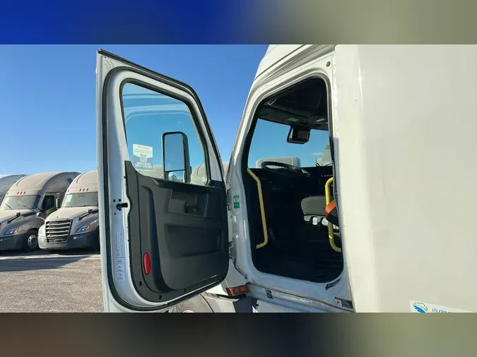 2024 Freightliner Cascadia 126e3eafeeffb65e6b64dccf86a0e48b367