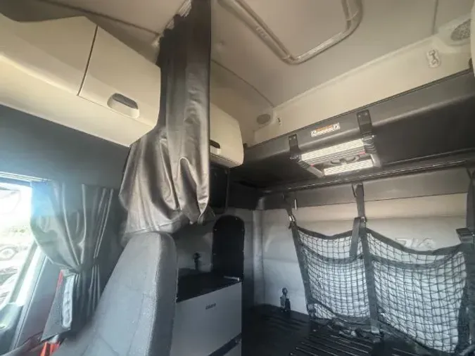 2020 Freightliner New Cascadia 126