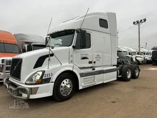 2006 VOLVO VNL64T670