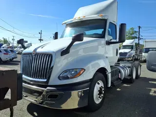 2019 NAVISTAR INTERNATIONAL LT625 DAYCAB T/A
