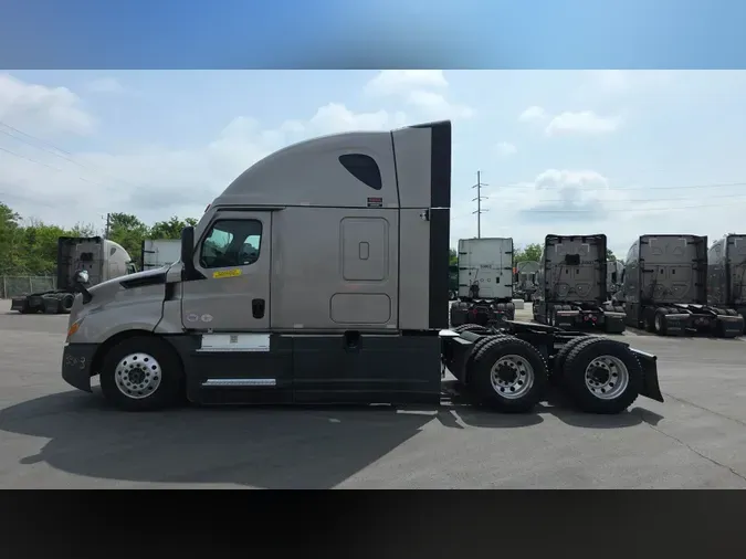 2025 Freightliner Cascadia 126e3f4406528f7da200e61132a9d271018