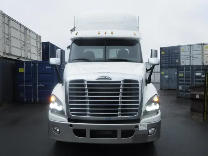 2018 FREIGHTLINER/MERCEDES CASCADIA 125