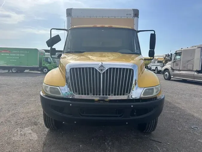 2009 INTERNATIONAL DURASTAR 4300