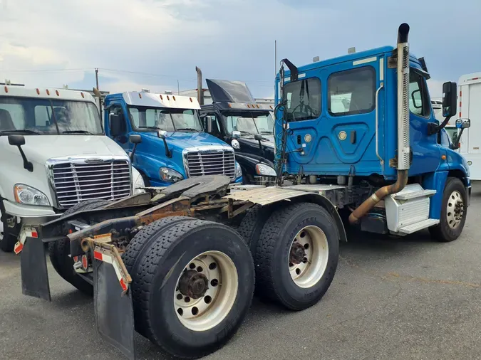 2018 FREIGHTLINER/MERCEDES CASCADIA 125